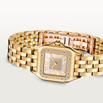 Pantara 30.3 mm x 22.0 mm | Yellow gold & Yellow gold 750/1000 | Edition 02