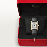 Tannor Medium model quartz movement | 18K yellow gold & leather
