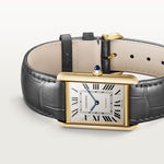 Tannor Medium model quartz movement | 18K yellow gold & leather